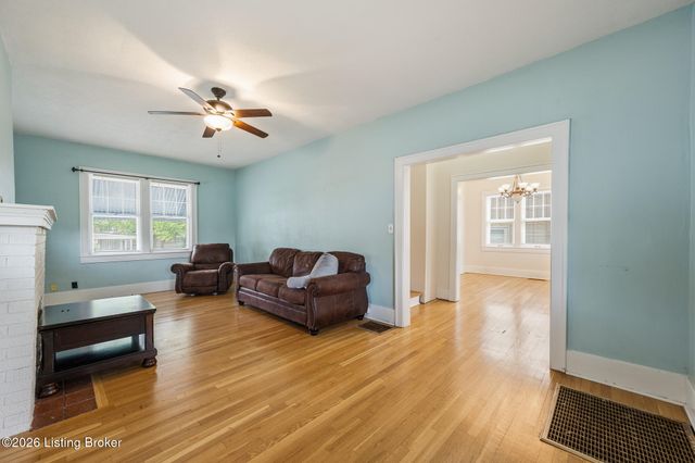 4612 S 3rd St, Louisville, KY 40214