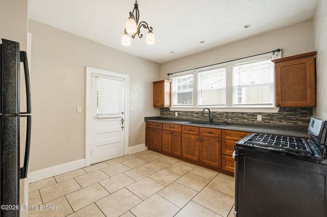 4612 S 3rd St, Louisville, KY 40214