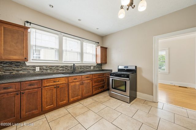 4612 S 3rd St, Louisville, KY 40214