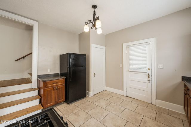 4612 S 3rd St, Louisville, KY 40214