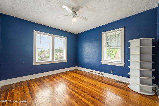 4612 S 3rd St, Louisville, KY 40214