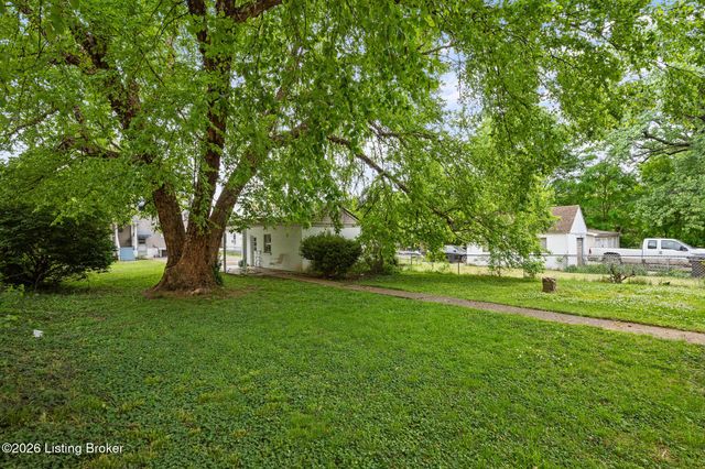 4612 S 3rd St, Louisville, KY 40214