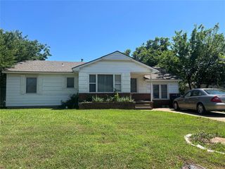 1012 N Locust Lane, Midwest City, OK 73110