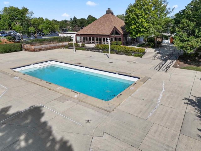 1475 Rebecca Drive 217, Hoffman Estates, IL 60169