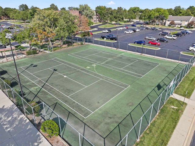 1475 Rebecca Drive 217, Hoffman Estates, IL 60169