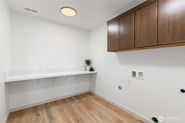 107 Chadwick Street NW, East Wenatchee, WA 98802