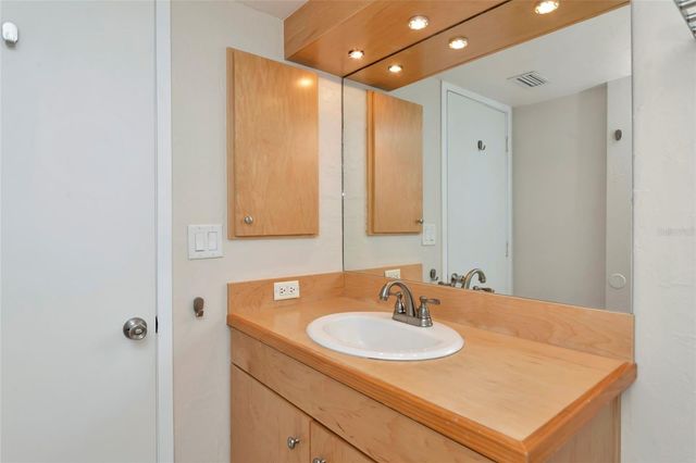 701 PINE RUN DRIVE 701, Osprey, FL 34229