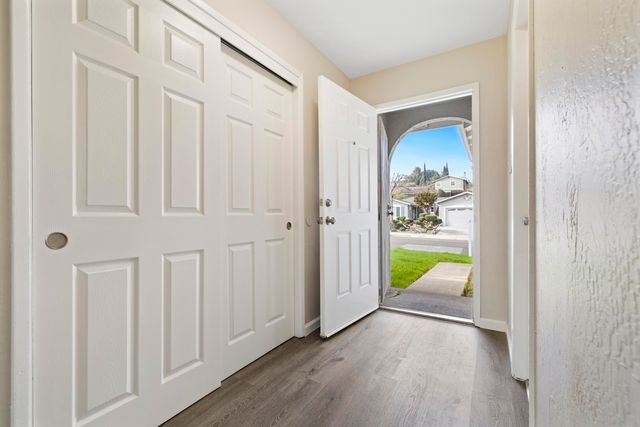 1016 Metten Ave, Pittsburg, CA 94565