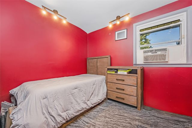 16 Wendy Lane, East Northport, NY 11731