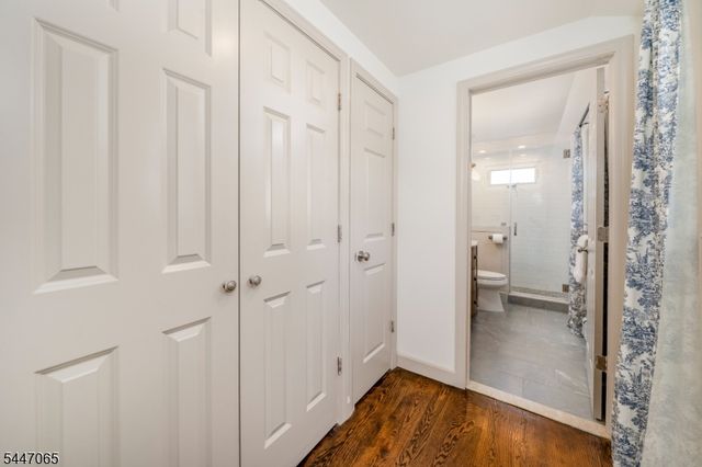 21 Duchamp Pl, Chatham Boro, NJ 07928