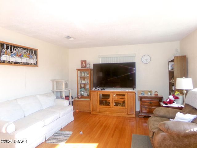 1405 Daytona Avenue, Holly Hill, FL 32117