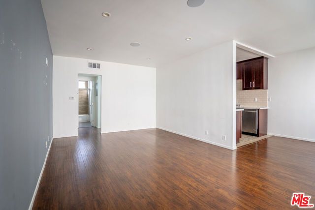 5831 Carlton Way 6, Los Angeles, CA 90028