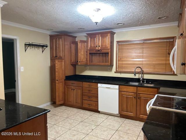 2300 Sandalwood Drive, Gautier, MS 39553