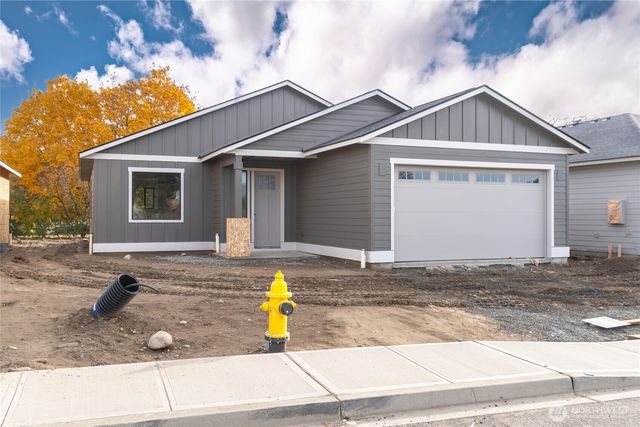 573 S Perry Avenue, East Wenatchee, WA 98802