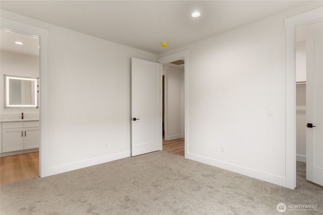 573 S Perry Avenue, East Wenatchee, WA 98802