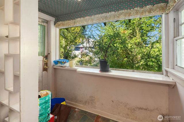 5202 35th Avenue SW, Seattle, WA 98126