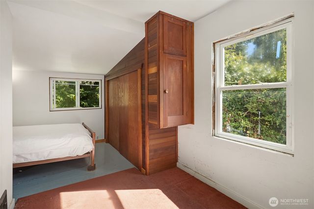 5202 35th Avenue SW, Seattle, WA 98126