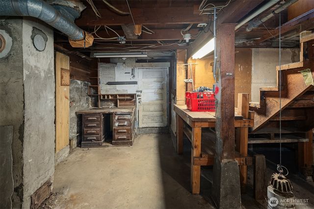 5202 35th Avenue SW, Seattle, WA 98126