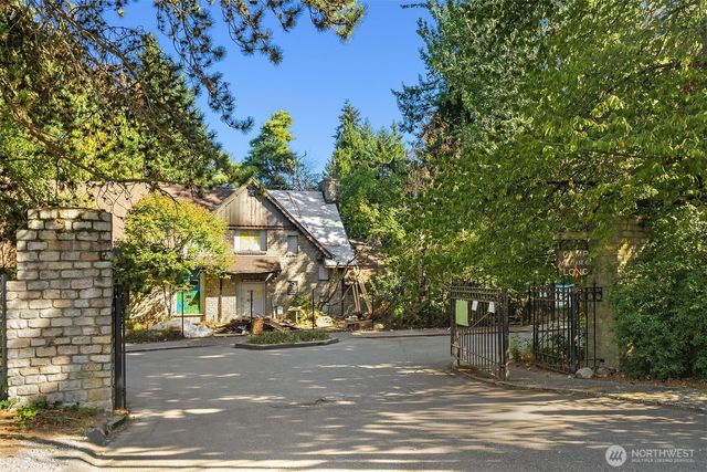 5202 35th Avenue SW, Seattle, WA 98126