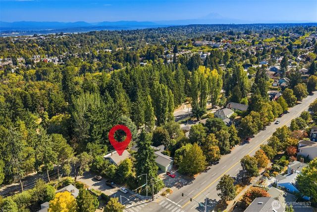 5202 35th Avenue SW, Seattle, WA 98126