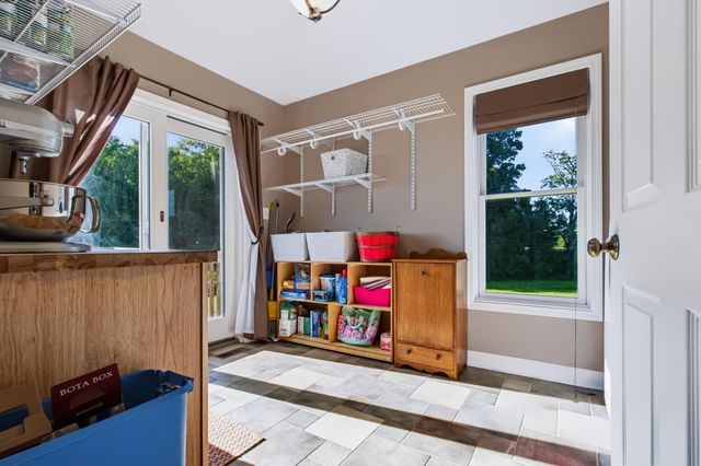 707 Tulip Drive, Three Oaks Vllg, MI 49128