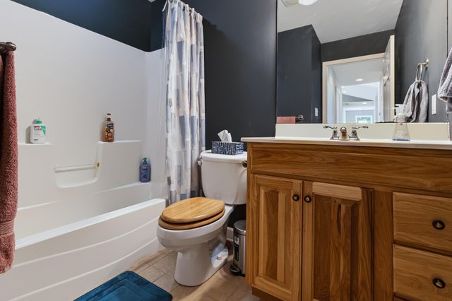707 Tulip Drive, Three Oaks Vllg, MI 49128