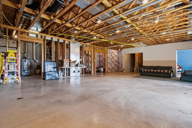 707 Tulip Drive, Three Oaks Vllg, MI 49128