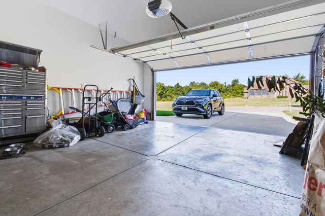 707 Tulip Drive, Three Oaks Vllg, MI 49128