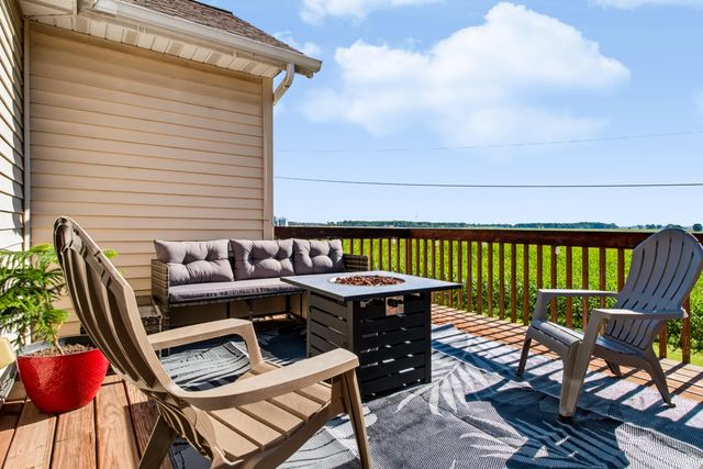 707 Tulip Drive, Three Oaks Vllg, MI 49128