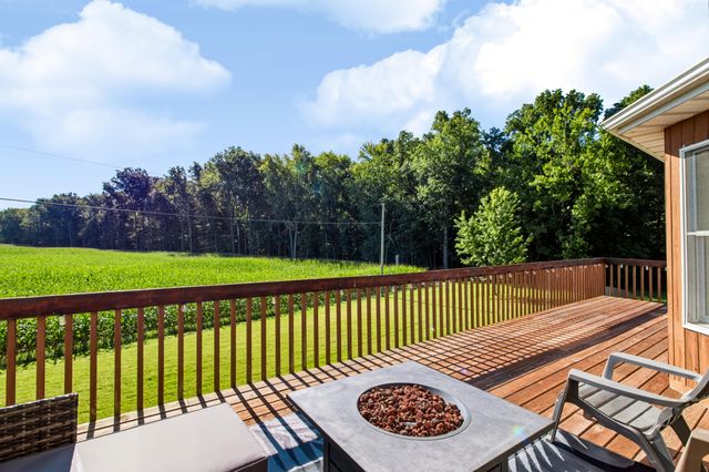 707 Tulip Drive, Three Oaks Vllg, MI 49128