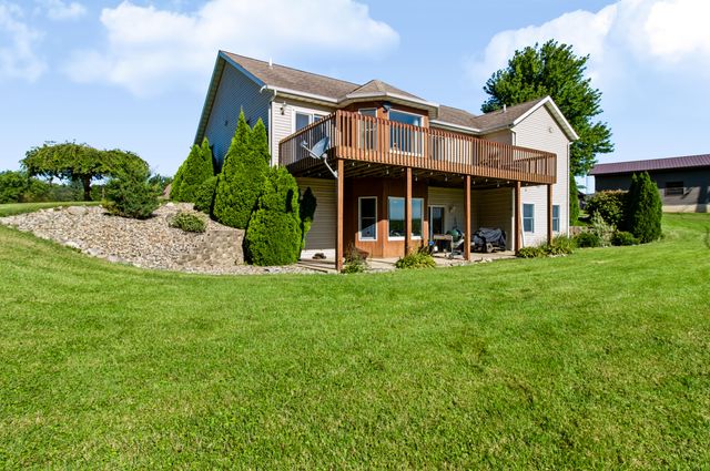 707 Tulip Drive, Three Oaks Vllg, MI 49128