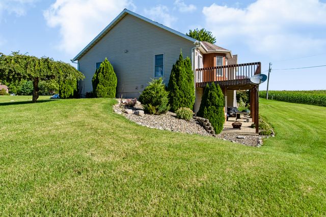 707 Tulip Drive, Three Oaks Vllg, MI 49128