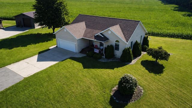 707 Tulip Drive, Three Oaks Vllg, MI 49128