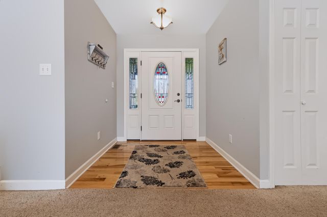 707 Tulip Drive, Three Oaks Vllg, MI 49128