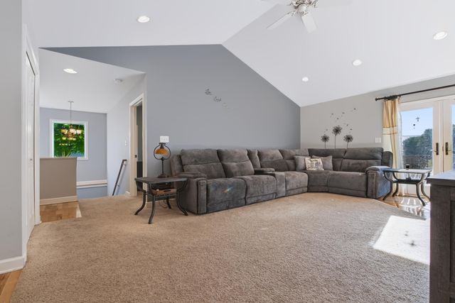707 Tulip Drive, Three Oaks Vllg, MI 49128