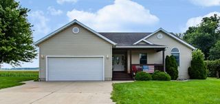 707 Tulip Drive, Three Oaks Vllg, MI 49128