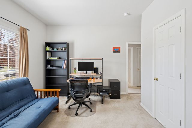 409 Kyle Lane, Lewisville, TX 75067