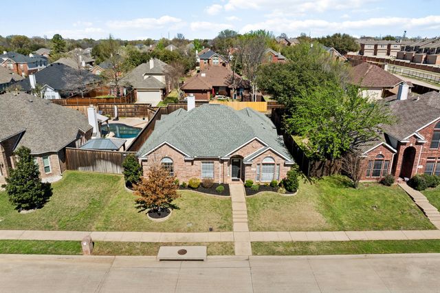 409 Kyle Lane, Lewisville, TX 75067