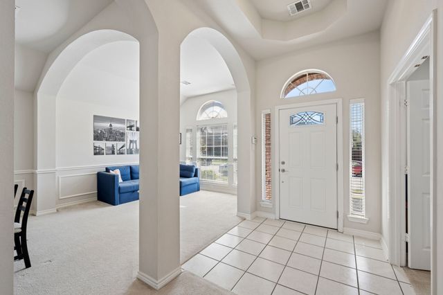 409 Kyle Lane, Lewisville, TX 75067