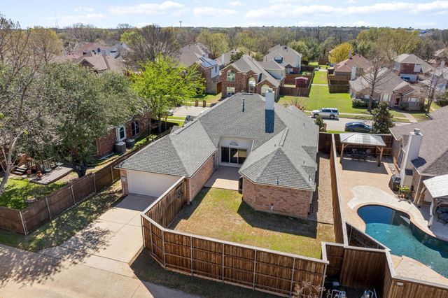 409 Kyle Lane, Lewisville, TX 75067