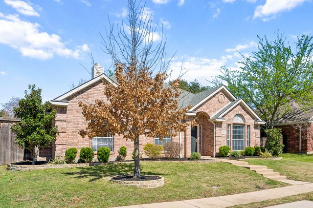 409 Kyle Lane, Lewisville, TX 75067