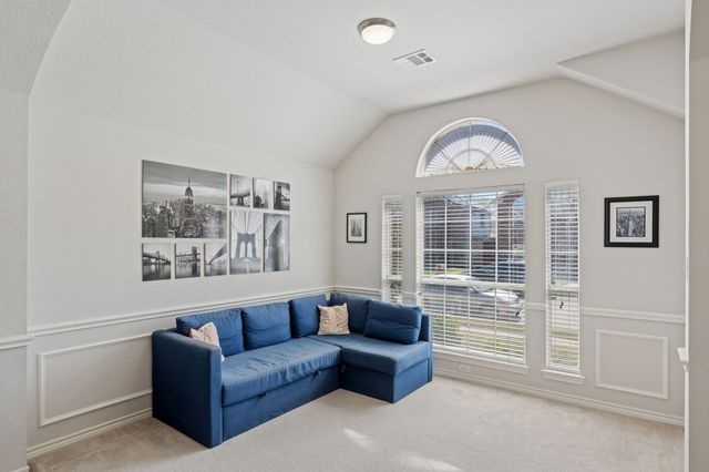 409 Kyle Lane, Lewisville, TX 75067