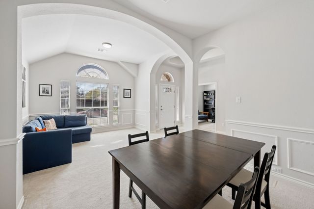 409 Kyle Lane, Lewisville, TX 75067