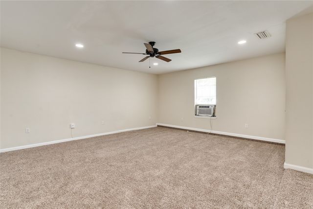 1310 Willowbrook Street, Lancaster, TX 75134