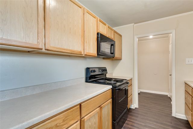 1310 Willowbrook Street, Lancaster, TX 75134