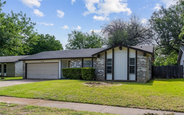 1310 Willowbrook Street, Lancaster, TX 75134