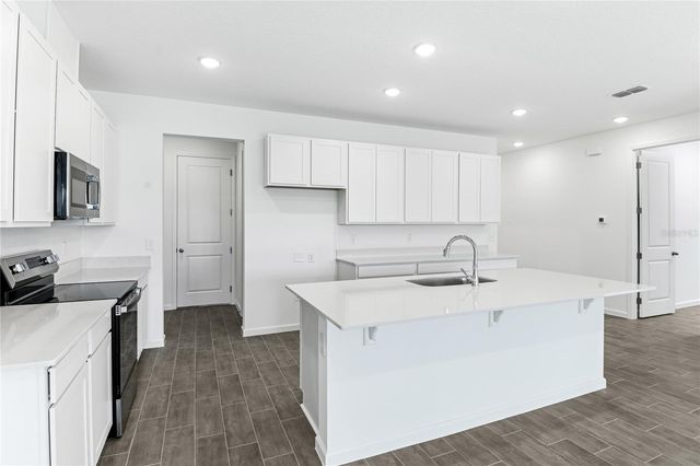 328 ALEXANDRITE STREET, Deland, FL 32720