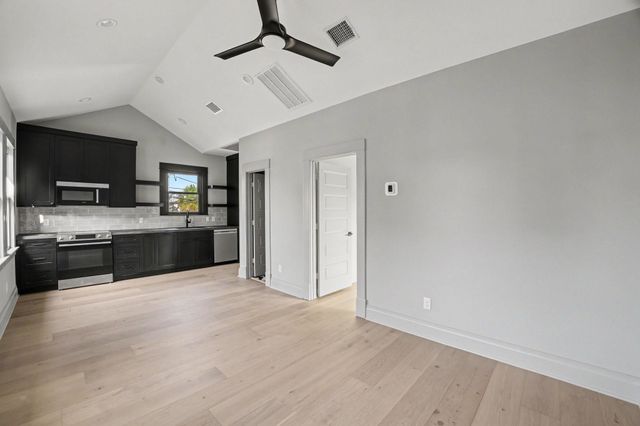 404 Avondale Street, Houston, TX 77006