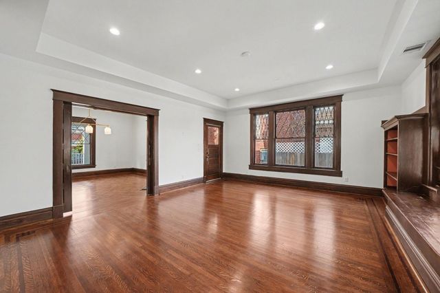 404 Avondale Street, Houston, TX 77006