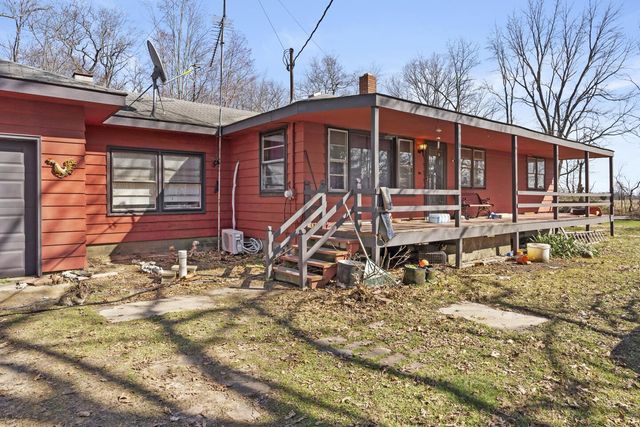 10501 S 875 E, Walkerton, IN 46574